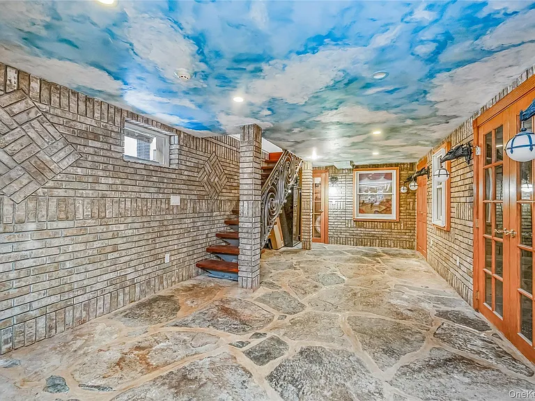 Basement — Entertaining